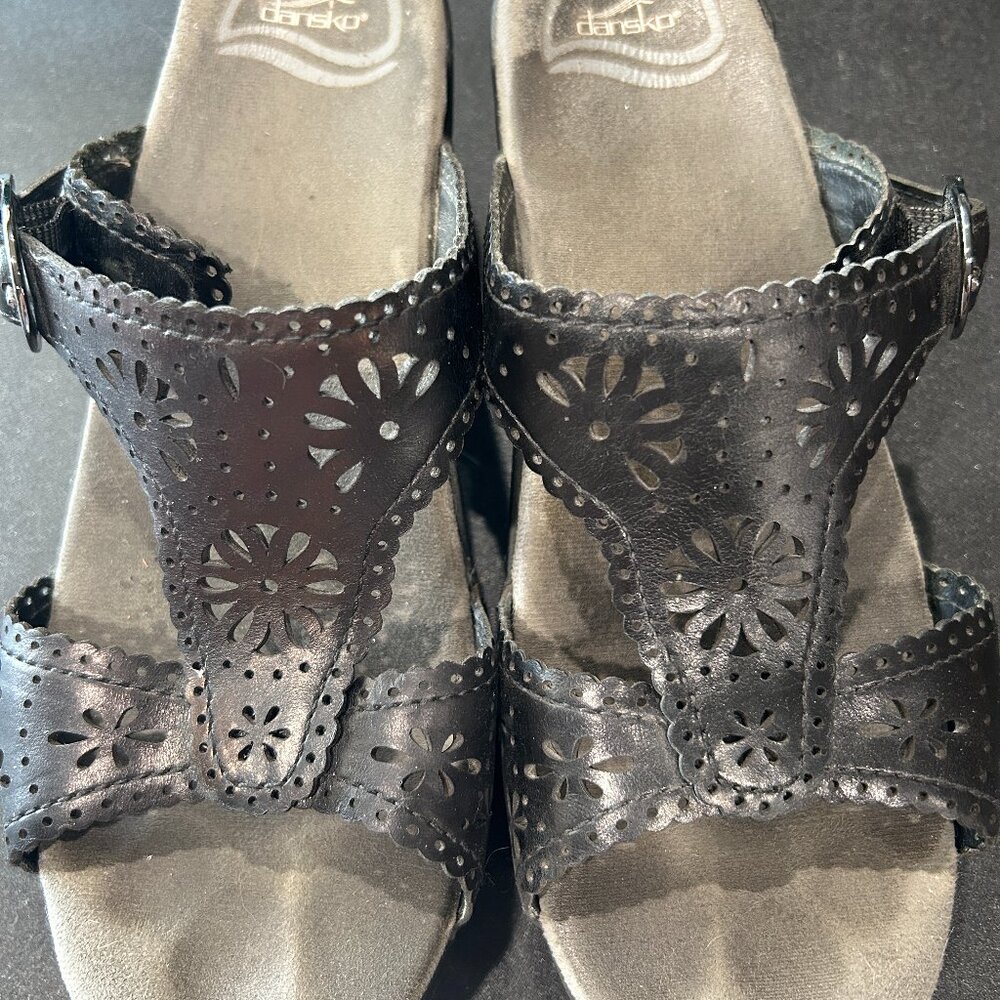 Dansko Black Slip In Mules Lace Pattern Sandals Size 38